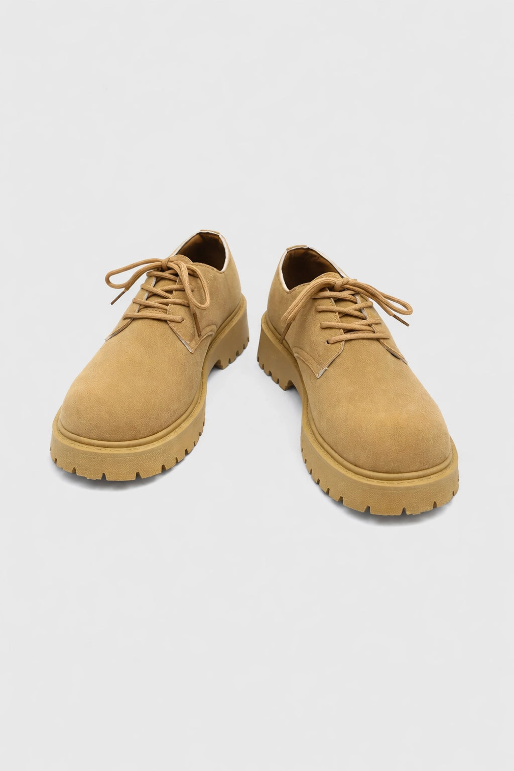 Klobige Derby-Schuhe