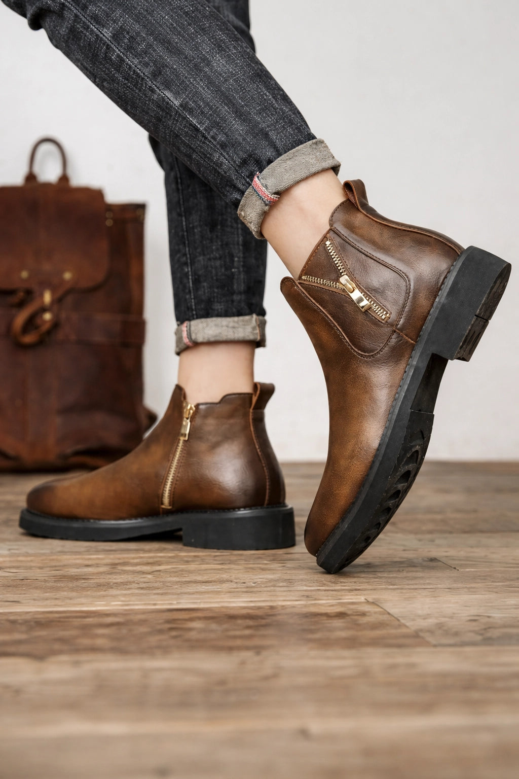 Regent Chelsea Boots