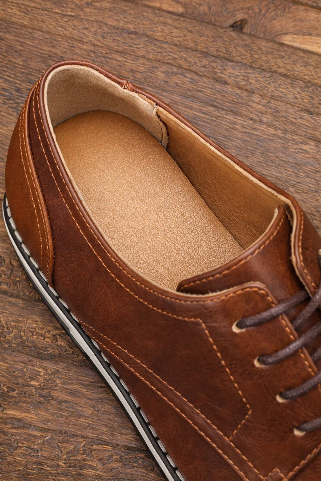 Alven Classic Leather Loafer