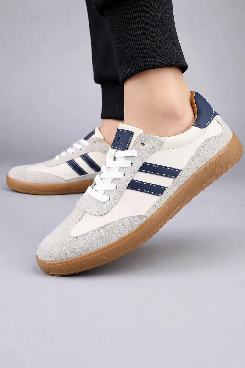 Alven Classic Leather Sneakers