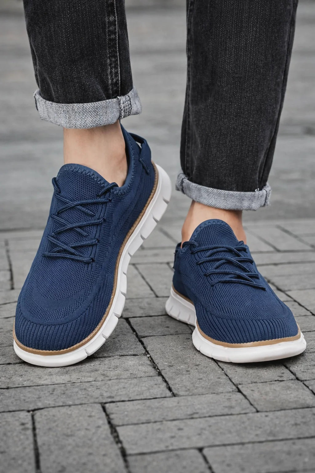 Men’s Outdoor Sneakers